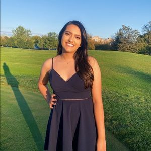 Meet your Posher, Esha